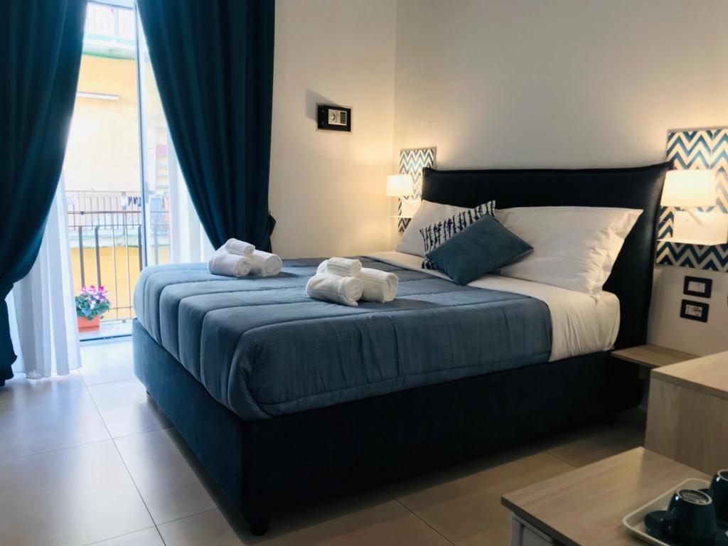 Отель To Do Napoli Экстерьер фото